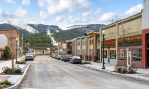 An image of North Idaho in spring as seen from the old town streets.